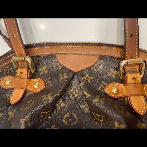 Louis Vuitton Tivoli GM - Picture 4 of 11